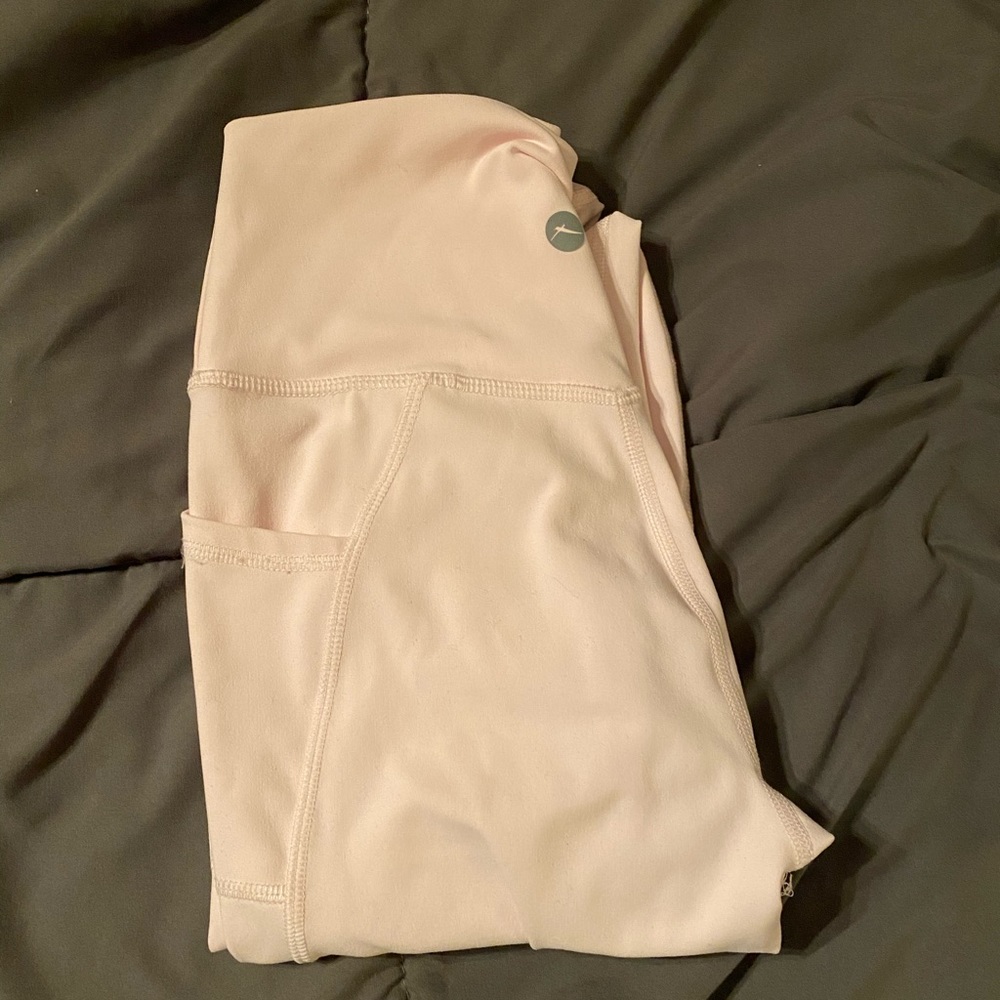 baby pink leggings.